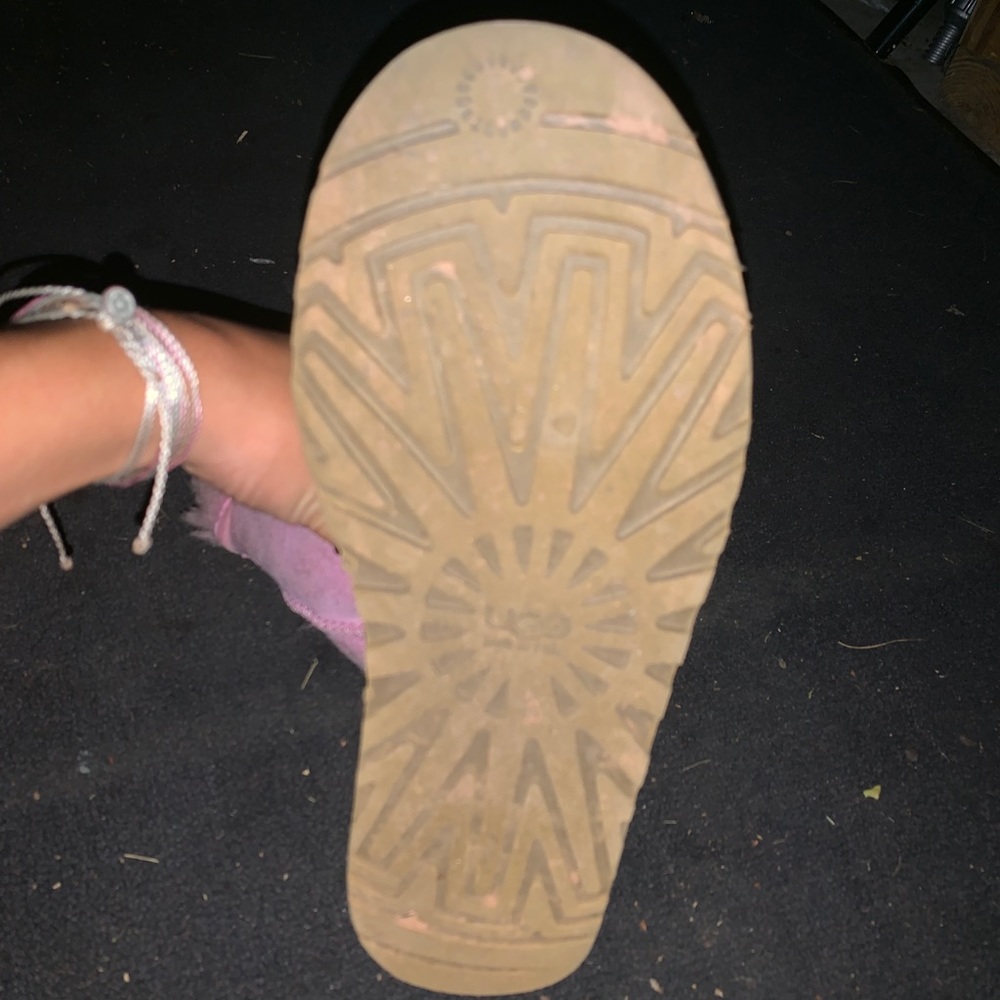Uggs - Picture 2 of 5